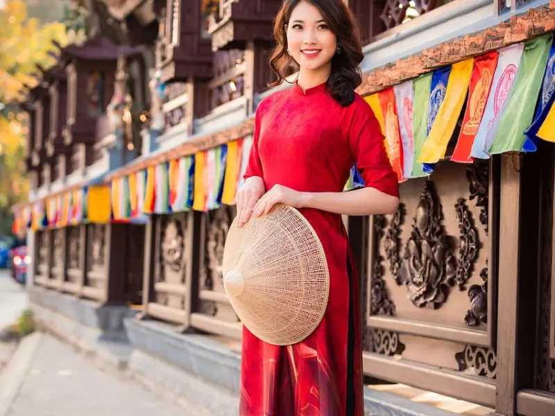 娶老挝媳妇需要多少钱_冤大头!中国小伙娶老挝女孩,花50万给她盖房,惨遭报警赶出家门 娶老挝媳妇需要多少钱_冤大头!中国小伙娶老挝女孩,花50万给她盖房,惨遭报警赶出家门